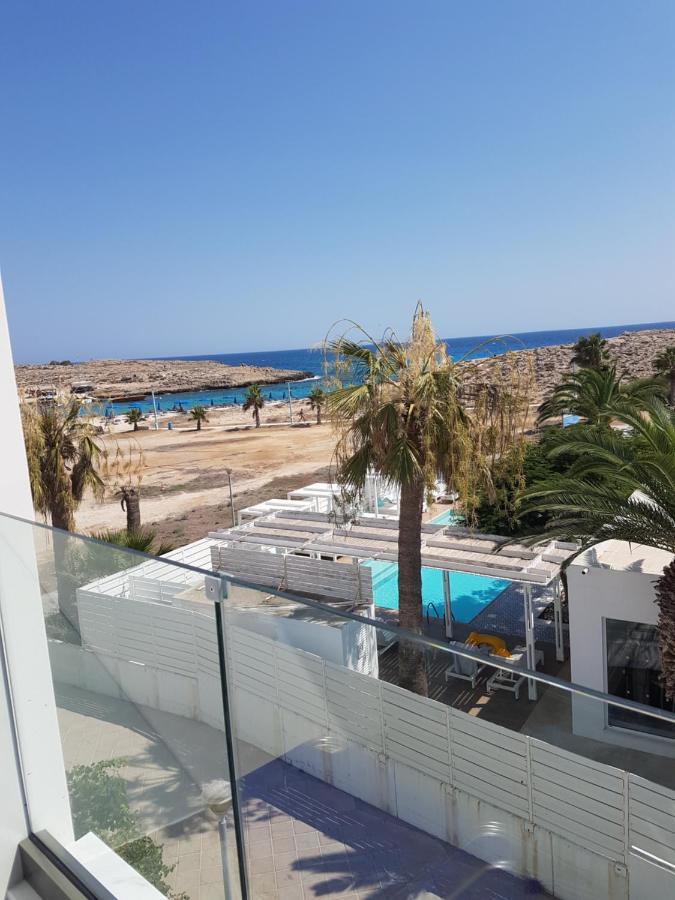 Christopher'S Sandy Beach Suites Ayia Napa Exterior photo