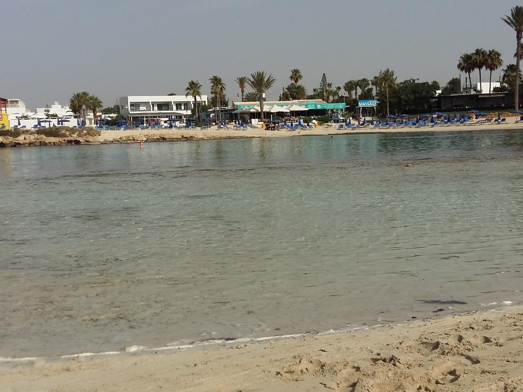 Christopher'S Sandy Beach Suites Ayia Napa Exterior photo