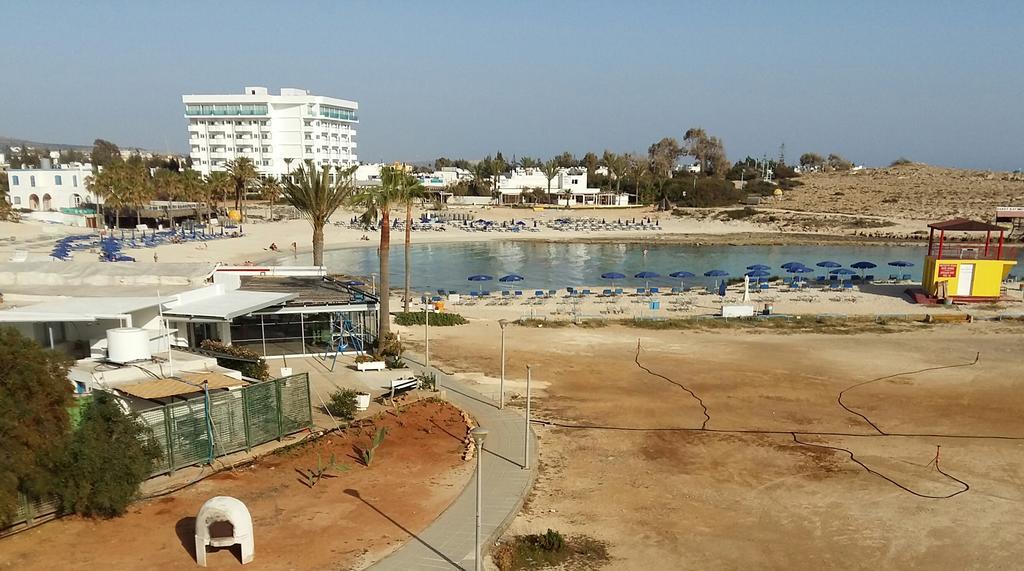 Christopher'S Sandy Beach Suites Ayia Napa Exterior photo
