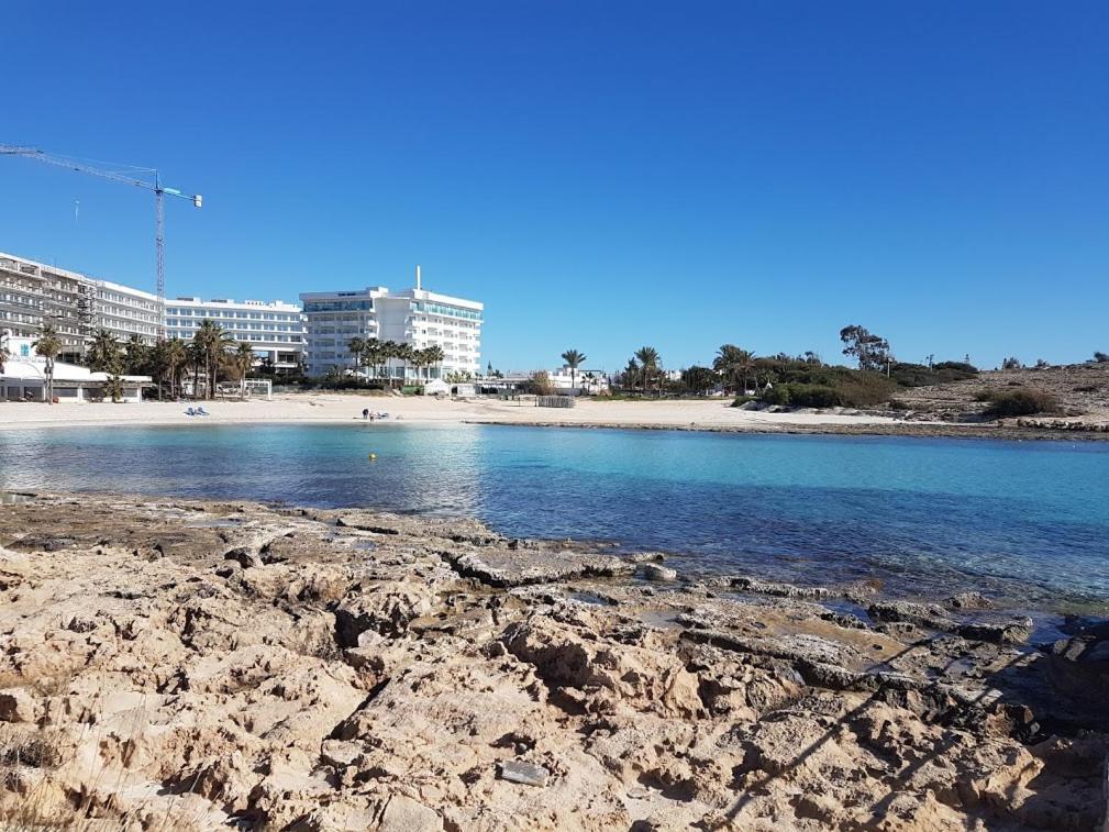 Christopher'S Sandy Beach Suites Ayia Napa Exterior photo