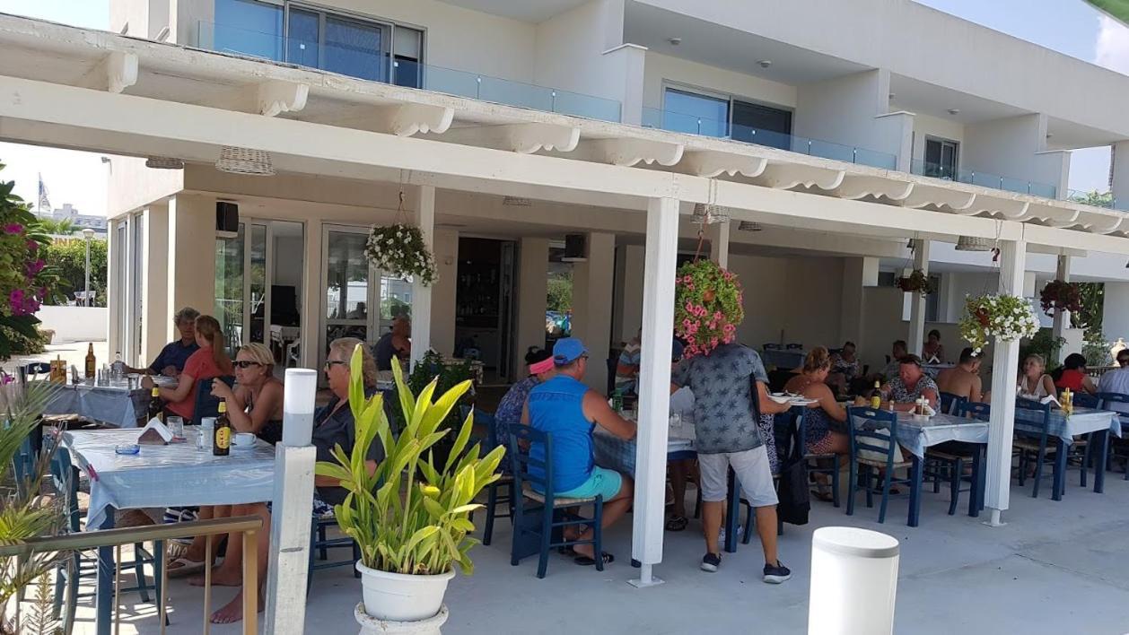 Christopher'S Sandy Beach Suites Ayia Napa Exterior photo