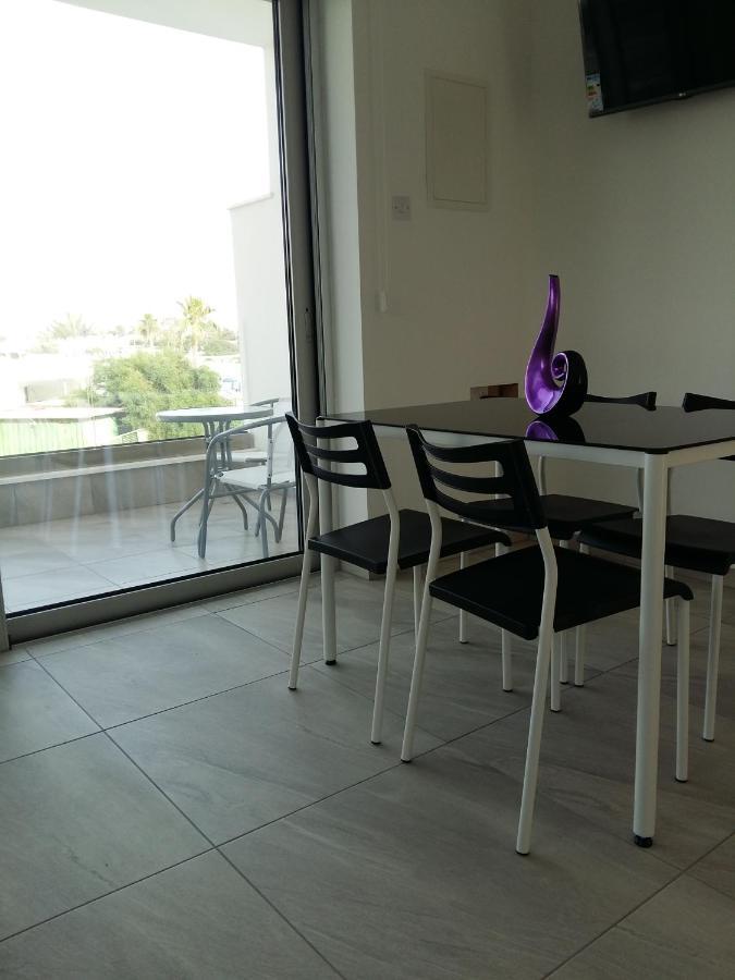 Christopher'S Sandy Beach Suites Ayia Napa Exterior photo
